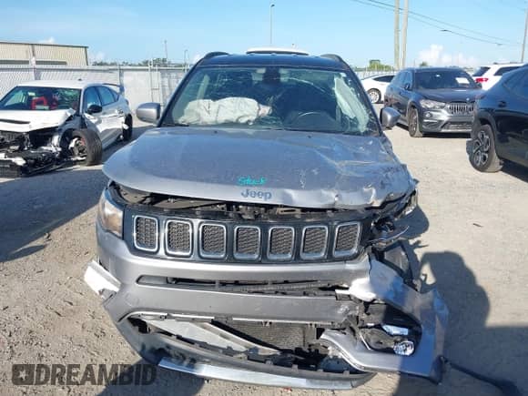 2018 Jeep Compass Limited with VIN 3C4NJCCB8JT212182, listed as a IAAI auction lot 42470763 with 109,425 mi miles and . Bid and sale history available at DreamBid. Image 12.