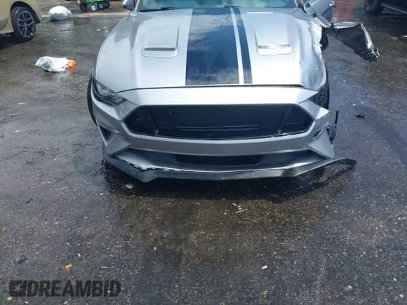 2020 Ford Mustang GT с VIN 1FA6P8CF3L5168801, выставлен на аукционе IAAI как лот 42616416 с пробегом 86 594 миль миль и . История ставок и продаж доступна на DreamBid. Изображение 18.