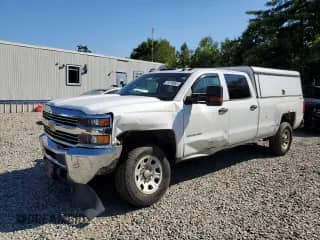 2015 Chevrolet Silverado 3500HD Work Truck с VIN 1GC4KYCG0FF646566, выставлен на аукционе Copart как лот 71819065 с пробегом 190 915 миль миль и Списание • Salvage title. История ставок и продаж доступна на DreamBid. Изображение 1.