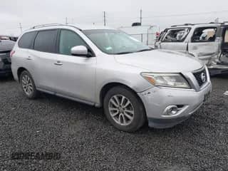2015 Nissan Pathfinder SV с VIN 5N1AR2MN9FC703255, выставлен на аукционе IAAI как лот 41060972 с пробегом 116 226 миль миль и . История ставок и продаж доступна на DreamBid. Изображение 1.
