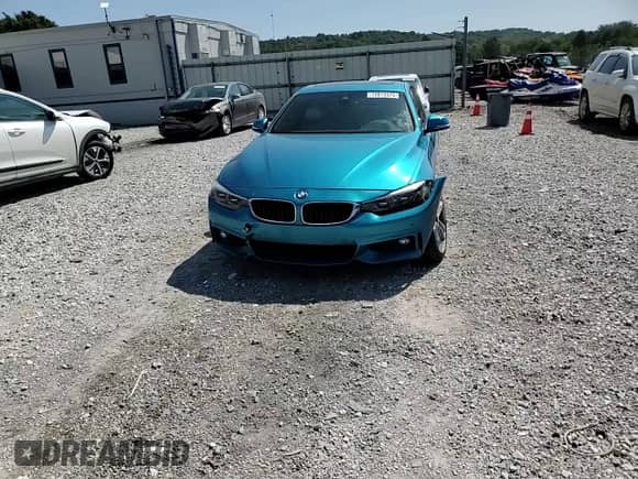 2018 BMW 4 Series 430i xDrive z VIN WBA4W5C59JAA49973, wystawiony jako Copart lot #72013575 z przebiegiem 70 782 mil mil oraz Czysty tytuł • Clean title. Historia ofert i sprzedaży dostępna na DreamBid. Obrazek 13.