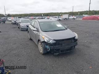 2017 Hyundai Elantra с VIN KMHD35LH7HU372524, выставлен на аукционе IAAI как лот 43439161 с пробегом 215 168 миль миль и . История ставок и продаж доступна на DreamBid. Изображение 1.