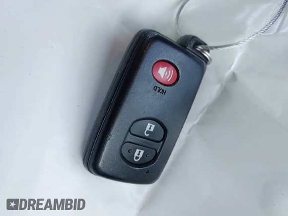 2014 Toyota Prius Three z VIN JTDKN3DU4E0371999, wystawiony jako IAAI lot #43441647 z przebiegiem 113 556 mil mil oraz . Historia ofert i sprzedaży dostępna na DreamBid. Obrazek 11.