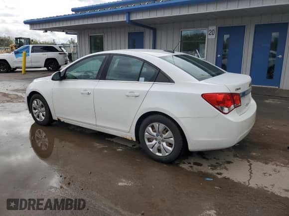 2015 Chevrolet Cruze LT с VIN 1G1PC5SB3F7290745, выставлен на аукционе Copart как лот 82116795 с пробегом 103 488 миль миль и Списание • Salvage title. История ставок и продаж доступна на DreamBid. Изображение 2.