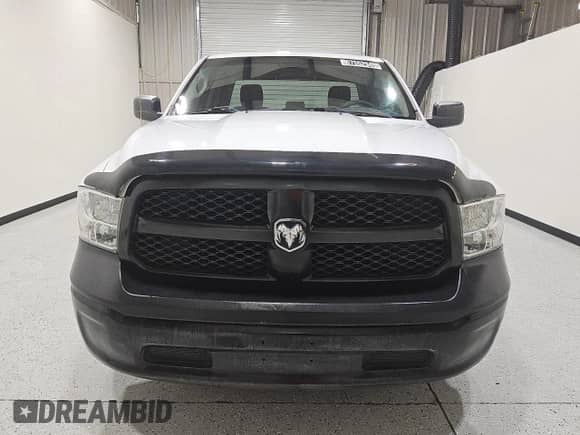 2017 Ram 1500 Tradesman z VIN 1C6RR6FG8HS855010, wystawiony jako Copart lot #67552945 z przebiegiem 199 734 mil mil oraz Czysty tytuł • Clean title. Historia ofert i sprzedaży dostępna na DreamBid. Obrazek 5.