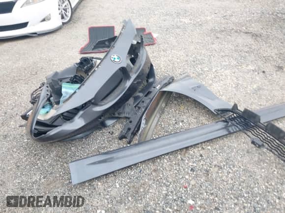 2017 BMW 4 Series 430i with VIN WBA4F7C57HG786475, listed as a IAAI auction lot 42619080 with 88,784 mi miles and . Bid and sale history available at DreamBid. Image 12.