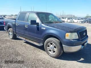 2005 Ford F-150 XLT z VIN 1FTPW12575KE66810, wystawiony jako IAAI lot #43472457 z przebiegiem 187 375 mil mil oraz . Historia ofert i sprzedaży dostępna na DreamBid. Obrazek 1.