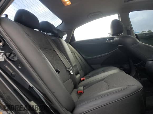 2011 Hyundai Sonata SE z VIN 5NPEC4AC6BH283197, wystawiony jako Copart lot #82345705 z przebiegiem 160 137 mil mil oraz Szkoda całkowita • Salvage title. Historia ofert i sprzedaży dostępna na DreamBid. Obrazek 10.