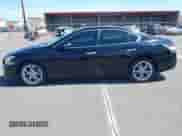 2012 Nissan Maxima SV z VIN 1N4AA5AP3CC862826, wystawiony jako IAAI lot #42819839 z przebiegiem 139 382 mil mil oraz . Historia ofert i sprzedaży dostępna na DreamBid. Obrazek 14.