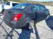 2013 Chevrolet Sonic LS с VIN 1G1JA5SH0D4160064, выставлен на аукционе IAAI как лот 43481859 с пробегом 122 342 миль миль и . История ставок и продаж доступна на DreamBid. Изображение 4.
