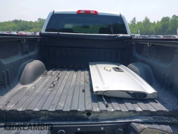 2018 Chevrolet Silverado 1500 LT с VIN 3GCUKRECXJG492648, выставлен на аукционе IAAI как лот 42419524 с пробегом 124 277 миль миль и . История ставок и продаж доступна на DreamBid. Изображение 12.