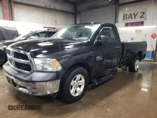 2018 Ram 1500 Tradesman z VIN 3C6JR6DG8JG234511, wystawiony jako Copart lot #46641795 z przebiegiem 67 935 mil mil oraz Szkoda całkowita • Salvage title. Historia ofert i sprzedaży dostępna na DreamBid. Obrazek 1.