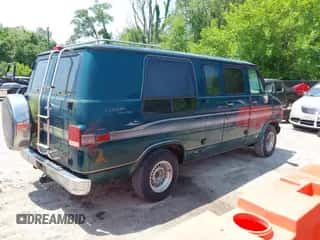 1995 Chevrolet Chevy Van with VIN 1GBEG25K5SF120517, listed as a IAAI auction lot 42469924 with 99,761 mi miles and . Bid and sale history available at DreamBid. Image 4.