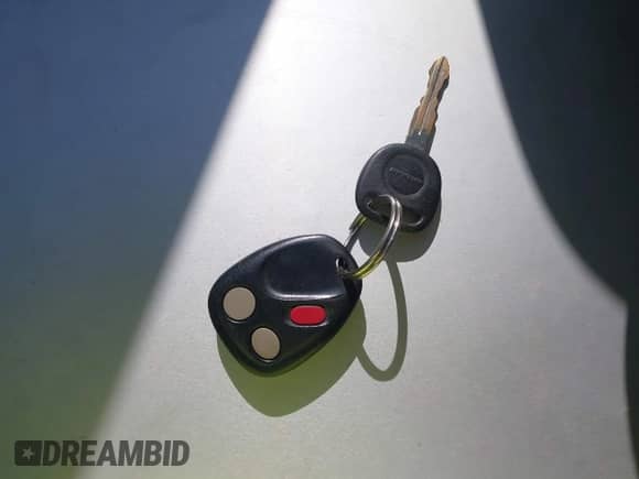 2005 Chevrolet Silverado 1500 LS с VIN 2GCEC13T951289657, выставлен на аукционе IAAI как лот 43475000 с пробегом 236 822 миль миль и . История ставок и продаж доступна на DreamBid. Изображение 11.