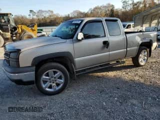 2006 Chevrolet Silverado 1500 Work Truck с VIN 1GCEK19V46E271756, выставлен на аукционе Copart как лот 85059234 с пробегом 131 719 миль миль и Списание • Salvage title. История ставок и продаж доступна на DreamBid. Изображение 1.