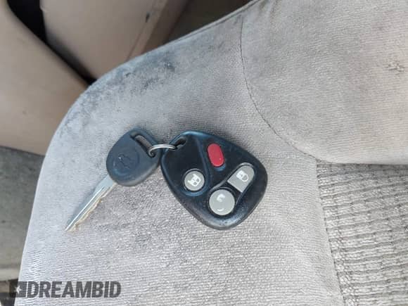 2004 Chevrolet Express Passenger с VIN 1GBFG15T941151826, выставлен на аукционе IAAI как лот 42906999 с пробегом 191 107 миль миль и . История ставок и продаж доступна на DreamBid. Изображение 11.