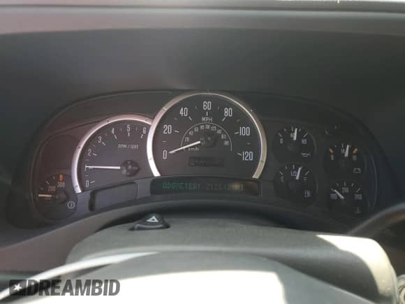 2004 Cadillac Escalade with VIN 1GYEK63N44R264635, listed as a Copart auction lot 71562105 with 212,642 mi miles and Salvage title. Bid and sale history available at DreamBid. Image 9.