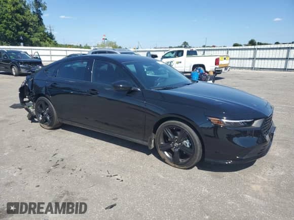 2025 Honda Accord Sport-L with VIN 1HGCY2F76SA066833, listed as a Copart auction lot 71072365 with 3,217 mi miles and Salvage title. Bid and sale history available at DreamBid. Image 4.