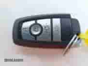 2019 Ford Mustang EcoBoost z VIN 1FA6P8TH2K5192524, wystawiony jako IAAI lot #41882260 z przebiegiem 82 039 mil mil oraz . Historia ofert i sprzedaży dostępna na DreamBid. Obrazek 11.