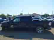 2025 Ram 1500 Big Horn z VIN 1C6RRFFG3SN517648, wystawiony jako IAAI lot #43193323 z przebiegiem 8 492 mil mil oraz . Historia ofert i sprzedaży dostępna na DreamBid. Obrazek 13.