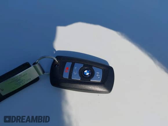 2016 BMW 5 Series 528i xDrive с VIN WBA5A7C52GG643466, выставлен на аукционе IAAI как лот 42693556 с пробегом 72 121 миль миль и . История ставок и продаж доступна на DreamBid. Изображение 11.