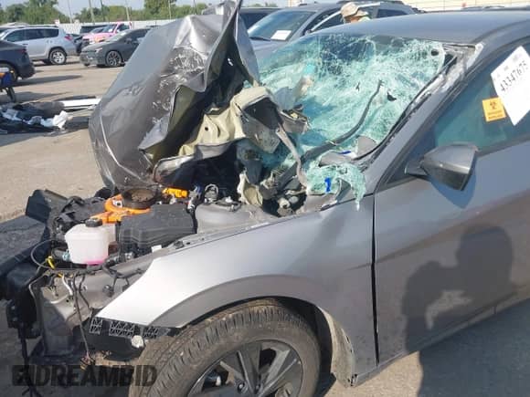 2021 Hyundai Elantra Blue with VIN KMHLM4AJ8MU004212, listed as a IAAI auction lot 43347675 with Not provided miles and . Bid and sale history available at DreamBid. Image 6.