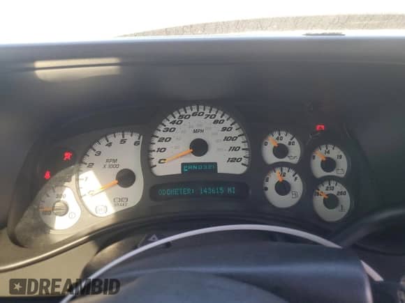2004 Chevrolet Silverado SS с VIN 2GCEK19N141300578, выставлен на аукционе Copart как лот 57493055 с пробегом 143 615 миль миль и Списание • Salvage title. История ставок и продаж доступна на DreamBid. Изображение 9.