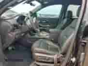 2023 Chevrolet Traverse RS z VIN 1GNERJKW9PJ337233, wystawiony jako Copart lot #70190105 z przebiegiem 27 884 mil mil oraz Szkoda całkowita • Salvage title. Historia ofert i sprzedaży dostępna na DreamBid. Obrazek 7.