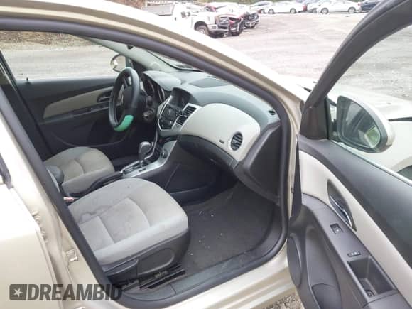 2015 Chevrolet Cruze ECO с VIN 1G1PH5SB6F7136578, выставлен на аукционе IAAI как лот 43146534 с пробегом 181 962 миль миль и . История ставок и продаж доступна на DreamBid. Изображение 5.