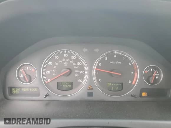2005 Volvo S60 с VIN YV1RS592052484177, выставлен на аукционе Copart как лот 47921685 с пробегом 132 527 миль миль и Списание • Salvage title. История ставок и продаж доступна на DreamBid. Изображение 9.