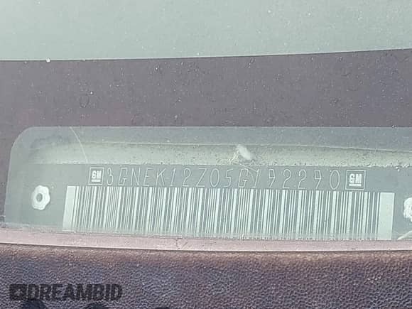 2005 Chevrolet Avalanche Z71 with VIN 3GNEK12Z05G192290, listed as a IAAI auction lot 43530152 with 300,847 mi miles and . Bid and sale history available at DreamBid. Image 9.