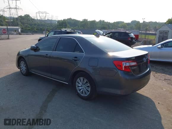 2013 Toyota Camry LE z VIN 4T1BD1FK5DU074343, wystawiony jako IAAI lot #42908273 z przebiegiem 180 827 mil mil oraz . Historia ofert i sprzedaży dostępna na DreamBid. Obrazek 3.