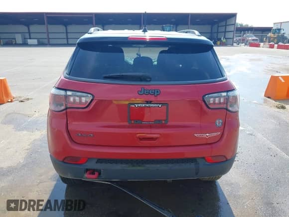 2020 Jeep Compass Trailhawk с VIN 3C4NJDDB7LT177299, выставлен на аукционе IAAI как лот 42611098 с пробегом 96 019 миль миль и . История ставок и продаж доступна на DreamBid. Изображение 17.