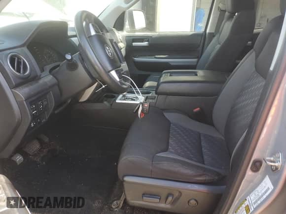 2021 Toyota Tundra SR5 with VIN 5TFUY5F11MX975336, listed as a Copart auction lot 80256595 with 127,385 mi miles and Salvage title. Bid and sale history available at DreamBid. Image 7.