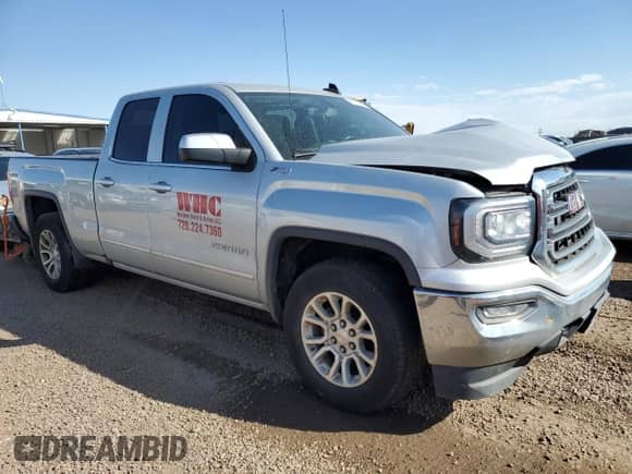 2017 GMC Sierra 1500 SLE z VIN 1GTV2MEC8HZ320085, wystawiony jako Copart lot #68337715 z przebiegiem 125 591 mil mil oraz Szkoda całkowita • Salvage title. Historia ofert i sprzedaży dostępna na DreamBid. Obrazek 4.
