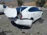 2017 Chevrolet Impala LT z VIN 2G1105SA0H9121807, wystawiony jako IAAI lot #42899666 z przebiegiem 67 942 mil mil oraz . Historia ofert i sprzedaży dostępna na DreamBid. Obrazek 4.