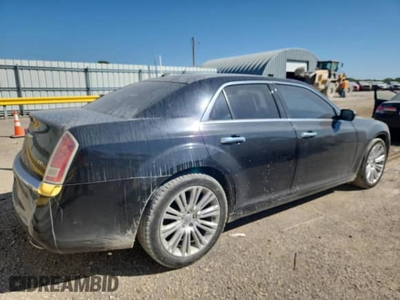 2011 Chrysler 300 Limited с VIN 2C3CA5CG2BH595131, выставлен на аукционе Copart как лот 84431015 с пробегом 168 941 миль миль и Списание • Salvage title. История ставок и продаж доступна на DreamBid. Изображение 3.