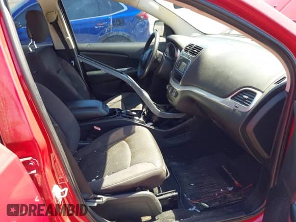 2012 Dodge Journey SE z VIN 3C4PDCAB0CT324450, wystawiony jako IAAI lot #41791773 z przebiegiem 158 133 mil mil oraz . Historia ofert i sprzedaży dostępna na DreamBid. Obrazek 5.