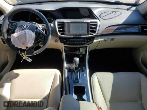 2017 Honda Accord EX-L z VIN JHMCR6F57HC030131, wystawiony jako Copart lot #86502355 z przebiegiem 55 264 mil mil oraz Szkoda całkowita • Salvage title. Historia ofert i sprzedaży dostępna na DreamBid. Obrazek 8.