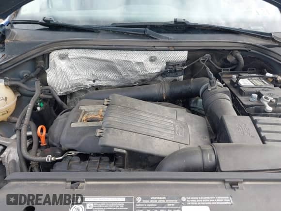 2009 Volkswagen Tiguan SE с VIN WVGBV75N19W515733, выставлен на аукционе IAAI как лот 41811853 с пробегом 180 000 миль миль и . История ставок и продаж доступна на DreamBid. Изображение 10.