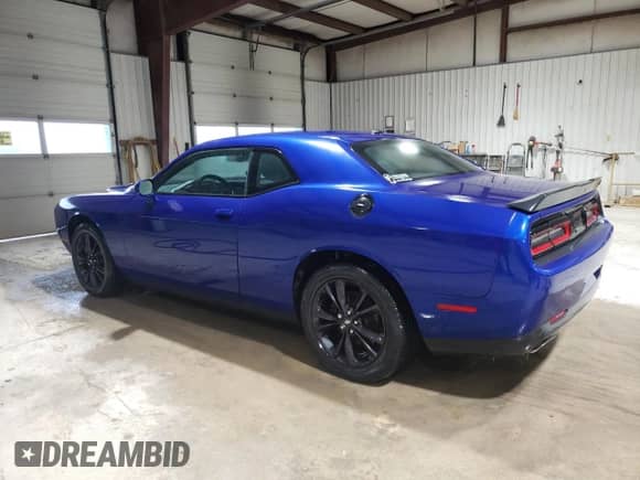 2020 Dodge Challenger SXT with VIN 2C3CDZGG5LH110703, listed as a Copart auction lot 51784795 with 41,146 mi miles and Clean title. Bid and sale history available at DreamBid. Image 2.