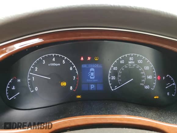 2013 Hyundai Genesis 3.8L с VIN KMHGC4DD9DU246369, выставлен на аукционе Copart как лот 84050935 с пробегом 186 604 миль миль и На запчасти • Non repairable. История ставок и продаж доступна на DreamBid. Изображение 9.