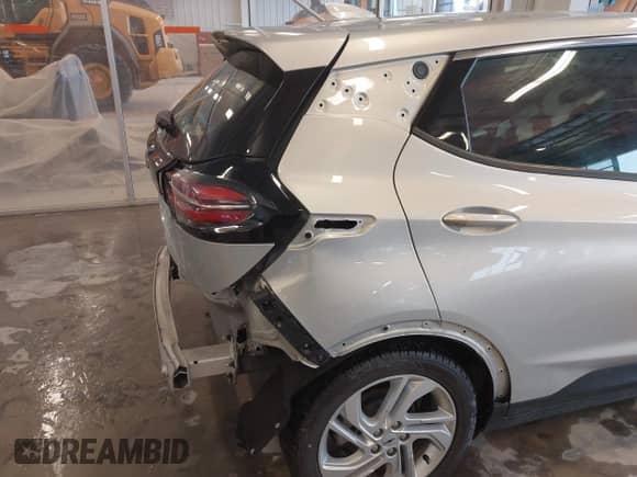 2022 Chevrolet Bolt EV 1LT с VIN 1G1FW6S08N4110327, выставлен на аукционе IAAI как лот 41538761 с пробегом 54 082 миль миль и . История ставок и продаж доступна на DreamBid. Изображение 21.