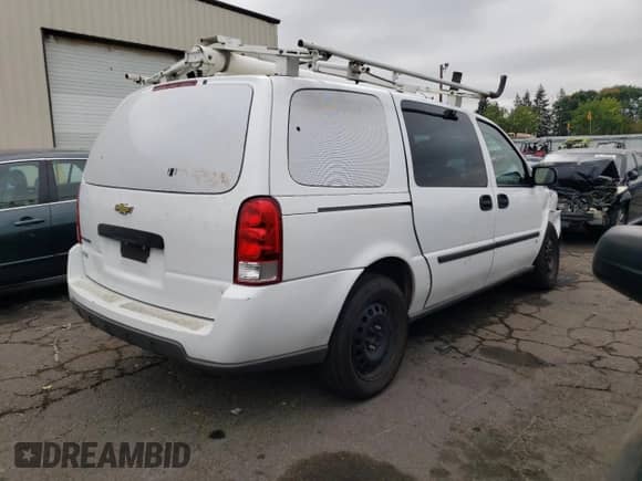 2008 Chevrolet Uplander LS Fleet z VIN 1GBDV13WX8D119725, wystawiony jako Copart lot #71743825 z przebiegiem 70 135 mil mil oraz Szkoda całkowita • Salvage title. Historia ofert i sprzedaży dostępna na DreamBid. Obrazek 3.