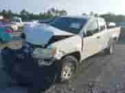 2016 Chevrolet Colorado 2WD WT с VIN 1GCHSBEA8G1381854, выставлен на аукционе IAAI как лот 42921903 с пробегом 99 206 миль миль и . История ставок и продаж доступна на DreamBid. Изображение 18.