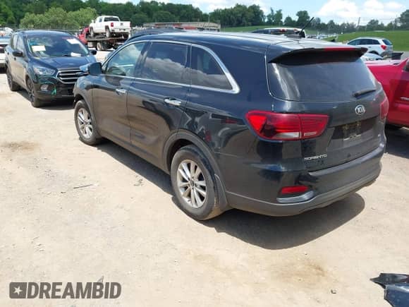 2019 Kia Sorento LX with VIN 5XYPG4A34KG568064, listed as a IAAI auction lot 42484259 with 115,805 mi miles and . Bid and sale history available at DreamBid. Image 3.