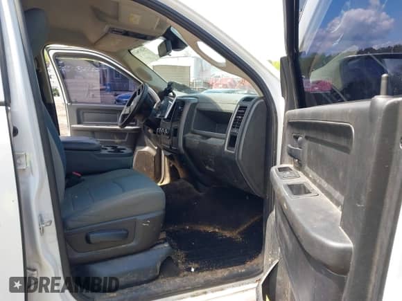 2016 Ram 1500 Express with VIN 3C6RR7KT2GG296147, listed as a IAAI auction lot 42018683 with 175,105 mi miles and . Bid and sale history available at DreamBid. Image 5.