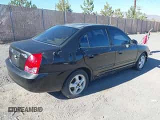 2005 Hyundai Elantra GLS z VIN KMHDN46D55U937300, wystawiony jako IAAI lot #43396525 z przebiegiem 193 138 mil mil oraz . Historia ofert i sprzedaży dostępna na DreamBid. Obrazek 4.