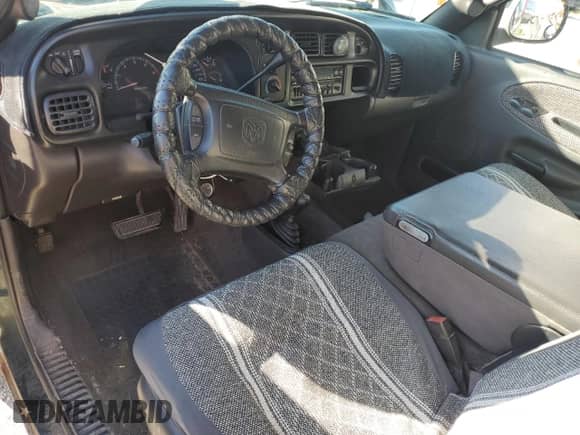 2002 Dodge 2500 with VIN 3B7KF23Z32M247123, listed as a Copart auction lot 65627935 with 181,273 mi miles and Clean title. Bid and sale history available at DreamBid. Image 8.