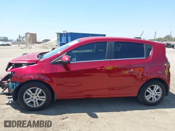 2015 Chevrolet Sonic LT with VIN 1G1JC6SH2F4158609, listed as a IAAI auction lot 43120142 with 116,595 mi miles and . Bid and sale history available at DreamBid. Image 15.